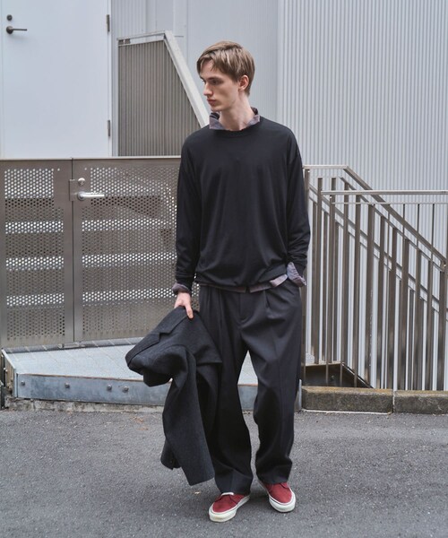 URBAN RESEARCH(アーバンリサーチ)の「new basic WASHABLE MERINO WOOL CREW-NECK(ニット/セーター・メンズ・BLACK/CHARCOAL/BROWN・M/L/XL)」の6枚目の写真