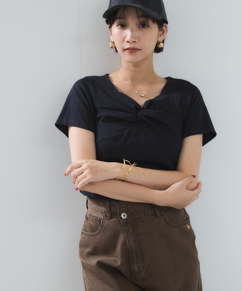 VIS(ビス)の「ツイストテレコカットソー(Tシャツ/カットソー・レディース・チャコール/オフホワイト/ダークブラウン・F)」の14枚目の写真