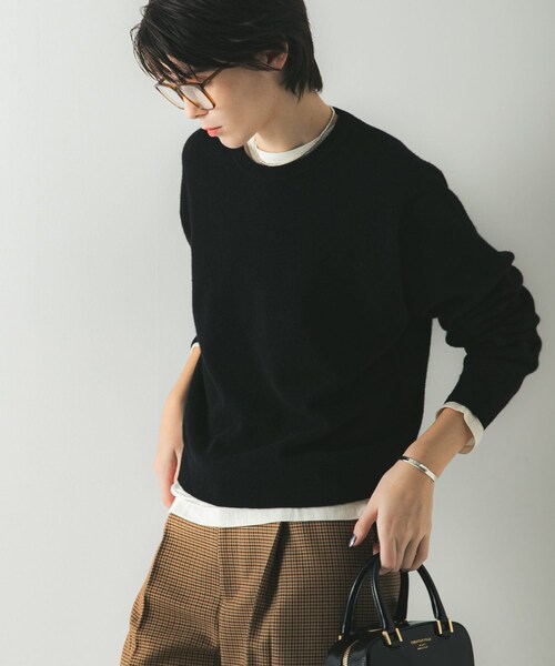 URBAN RESEARCH(アーバンリサーチ)の「ウール100 クルーネックソフトニット(ニット/セーター・レディース・OFF WHITE/BLUE/GRAY/BLACK・Free)」の15枚目の写真
