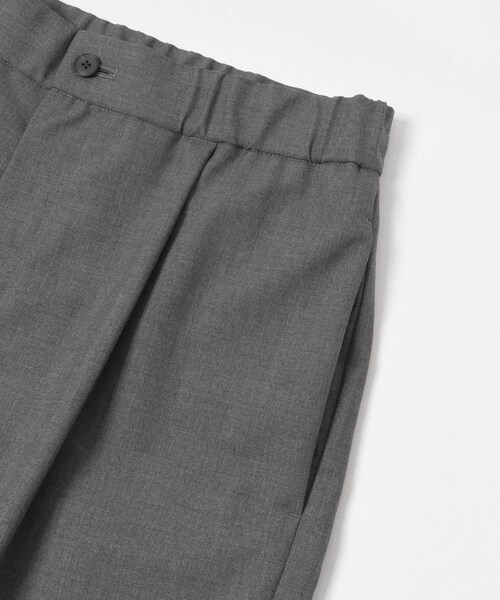 URBAN RESEARCH（アーバンリサーチ）の「ATON　WOOL TROPICAL TAPERED PANTS（その他パンツ・メンズ・303 T.GRAY/005 BLK・4/6）」の13枚目の写真