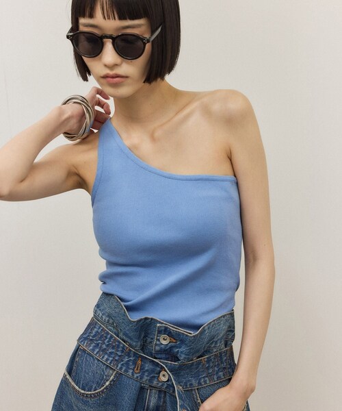 ADAM ET ROPE'（アダムエロペ）の「シルク混ワンショルタンクトップ（タンクトップ・レディース・ブラック/ダークブラウン系/ブルー系・F）」の11枚目の写真