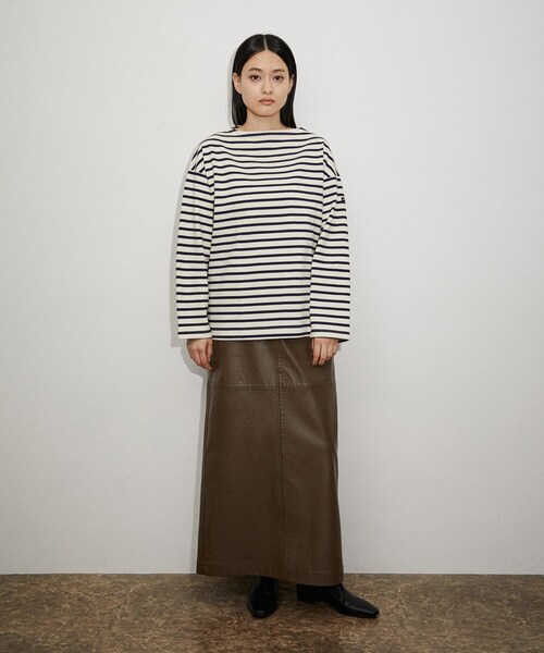 ADAM ET ROPE'（アダムエロペ）の「【公式サイト限定】【SAINT JAMES】20JC OUESSANT LOOSE（Tシャツ/カットソー・レディース・ネイビー/ブラック・1）」の7枚目の写真