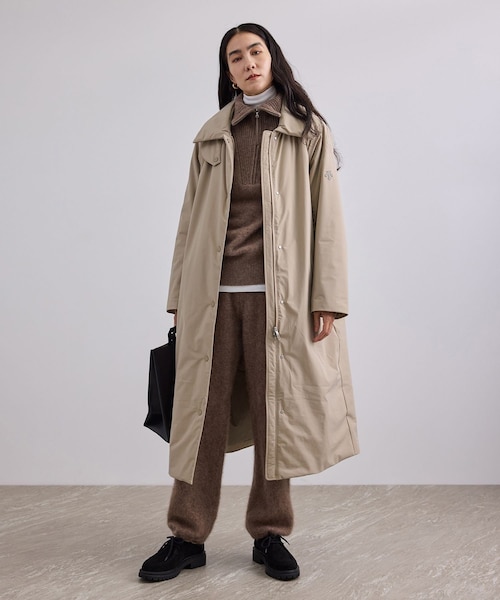 ADAM ET ROPE'(アダムエロペ)の「【J'aDoRe・店舗限定】【DESCENTE ALLTERRAIN(デサント オルテライン)for SALON】別注ステンカラーパフコート(ステンカラーコート・レディース・ブラウン/ベージュ系・F)」の3枚目の写真