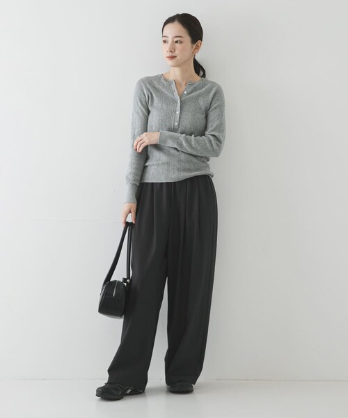 URBAN RESEARCH(アーバンリサーチ)の「『3サイズ展開』『イージーケア』 ウール混タックギャザーストレートパンツ(その他パンツ・レディース・BEIGE/CHARCOAL/BLACK/CCL STRIPE/NVY STRIPE・36/38/40)」の20枚目の写真