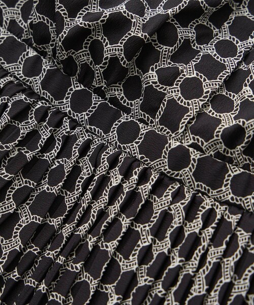 ROPE'（ロペ）の「ship's rope' オリジナルプリントプリーツタイワンピース（シャツワンピース・レディース・キャメル/ネイビー・36/38）」の20枚目の写真