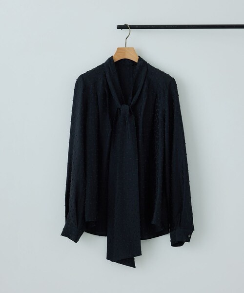 ROPE'（ロペ）の「2WAYドットジャガードボウタイブラウス/イージーケア（シャツ/ブラウス・レディース・ブラック/オフホワイト・F）」の7枚目の写真