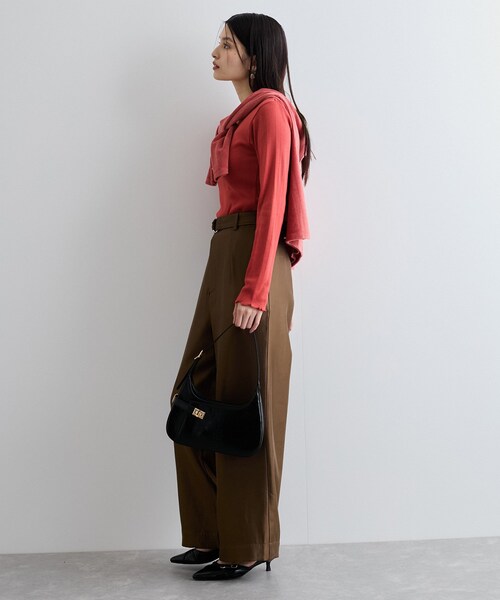 VIS(ビス)の「【Miller】VIS別注モデルボートネックメロープルオーバー【洗える】(Tシャツ/カットソー・レディース・ライトグレー/オフホワイト/レッド系・F)」の8枚目の写真