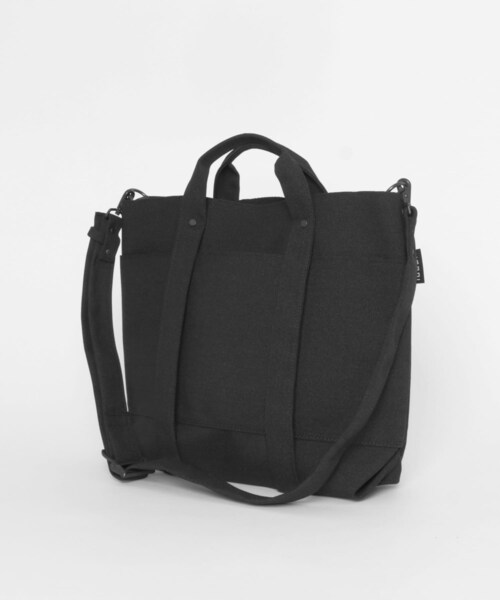 URBAN RESEARCH(アーバンリサーチ)の「KARRI AMIACALVA 2 WAYT TOTE M(トートバッグ・メンズ・GRAY/BLACK・Free)」の5枚目の写真