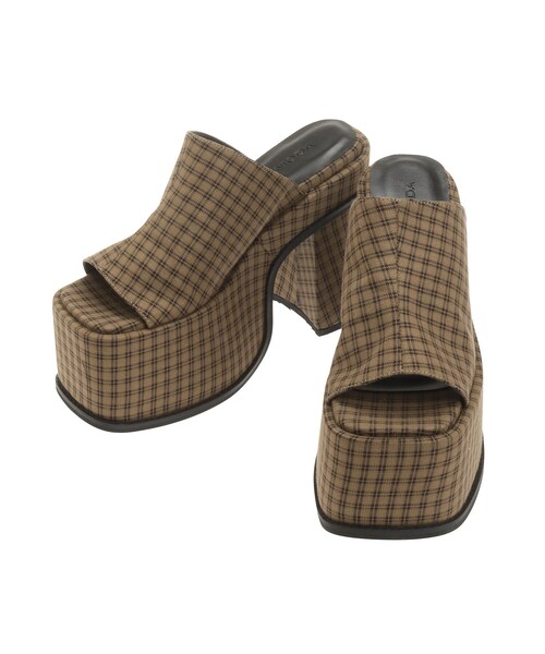 EMODA（エモダ）の「プランプヒールサンダル（その他シューズ・レディース・ブラック/ベージュ・S/M/L）」の11枚目の写真