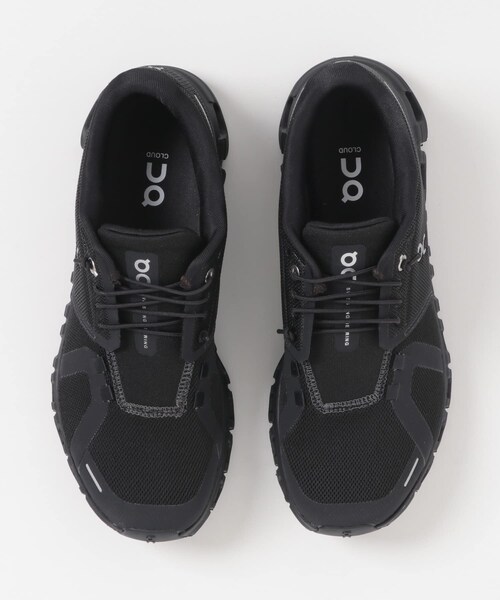 URBAN RESEARCH DOORS(アーバンリサーチドアーズ)の「On CLOUD 6(スニーカー・レディース・WHITE/BLACK・23.5/24/24.5/25/25.5)」の11枚目の写真