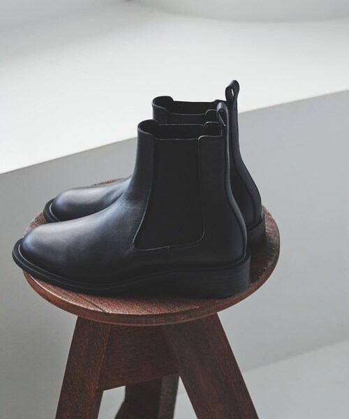 URBAN RESEARCH（アーバンリサーチ）の「レザーサイドゴアブーツ（ブーツ・レディース・BLACK・23/23.5/24/24.5/25）」の4枚目の写真