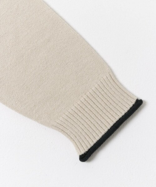 ITEMS URBANRESEARCH（アイテムズ アーバンリサーチ）の「『洗濯可/静電気防止』ハイショクハイネックニット（ニット/セーター・レディース・OFF/GRY/L.GRY/S.BLU/MOC/NVY・Free）」の13枚目の写真