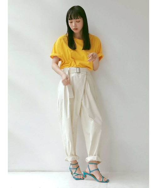 Ungrid（アングリッド）の「ボリュームシルエットミリタリーパンツ（その他パンツ・レディース・オフホワイト/アイボリー/カーキ・S/M）」の3枚目の写真