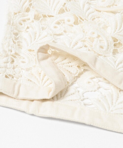 URBAN RESEARCH Sonny Label（アーバンリサーチサニーレーベル）の「ボタニカルモチーフレースベスト（ベスト・レディース・オフ/ブラック・FREE）」の16枚目の写真