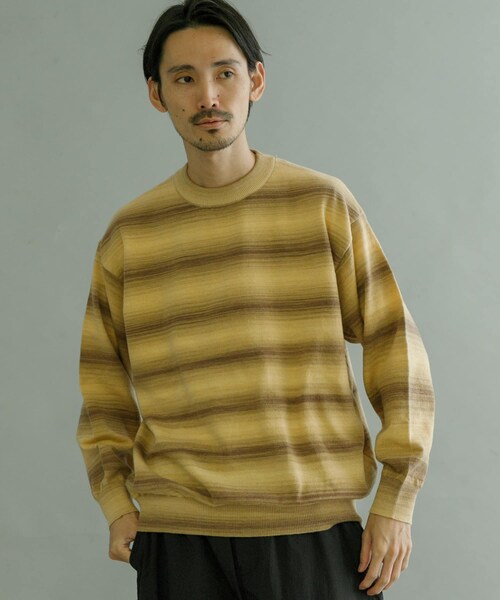 URBAN RESEARCH(アーバンリサーチ)の「マルチボーダークルーネックニット(ニット/セーター・メンズ・GRAY/YELLOW・M/L)」の2枚目の写真