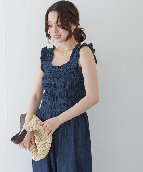URBAN RESEARCH Sonny Label(アーバンリサーチサニーレーベル)の「フリルシャーリングサロペット(つなぎ/オールインワン・レディース・ブラック/インディゴ・36/38)」の16枚目の写真