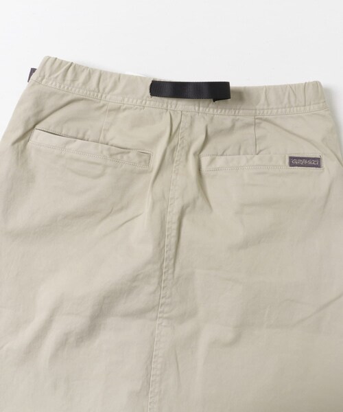 URBAN RESEARCH DOORS（アーバンリサーチドアーズ）の「『別注』Gramicci for DOORS　ONE BOX PLEATS SKIRT（スカート・レディース・SAND/NAVY/GRAY・M）」の8枚目の写真