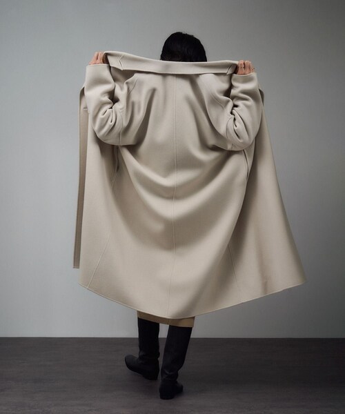 ADAM ET ROPE'(アダムエロペ)の「シャルムリバーロングコート(その他アウター・レディース・チャコール/オフホワイト/ベージュ系・M/S)」の13枚目の写真