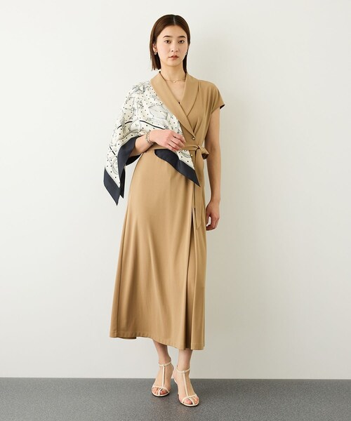 ROPE'（ロペ）の「ROPE' リバイバルシルクスカーフ/ Lサイズ・26AW（バンダナ/スカーフ・レディース・ブラック/オフホワイト/カーキ/ピンク/オレンジ・F）」の20枚目の写真
