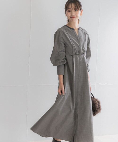 URBAN RESEARCH ROSSO（アーバンリサーチロッソ）の「『一部WEB限定カラー』バイカラーチェックナローワンピース（ワンピース・レディース・BROWN/BEIGE/NAVY・Free）」の19枚目の写真