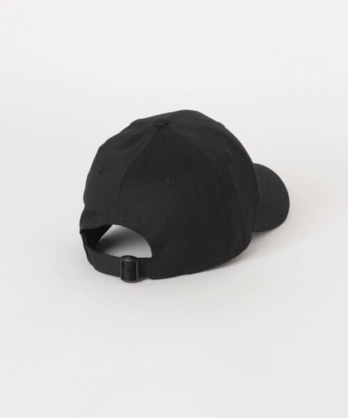 URBAN RESEARCH(アーバンリサーチ)の「別注/Disney/ピンバッジCAP(キャップ・レディース・BLACK/RED・-)」の5枚目の写真