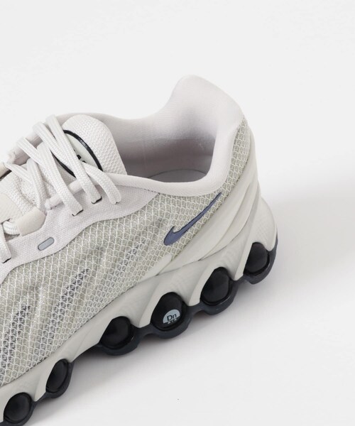 URBAN RESEARCH DOORS(アーバンリサーチドアーズ)の「NIKE エア マックス DN8(スニーカー・メンズ・BLACK/LIGHT BONE・26/26.5/27/27.5/28/28.5)」の19枚目の写真