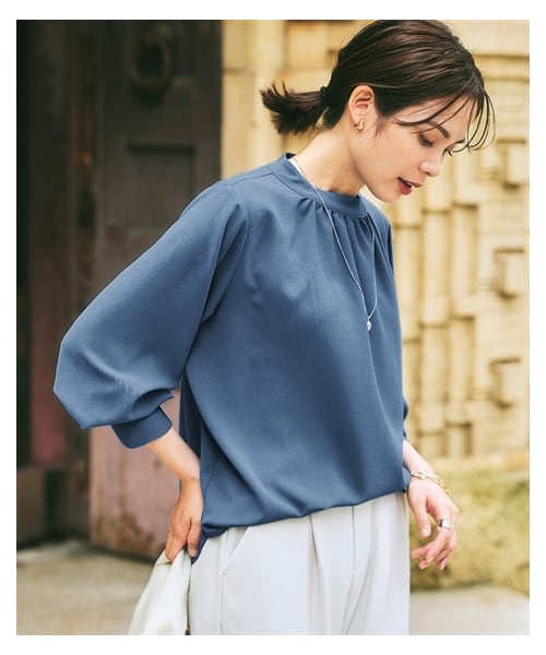 nissen（ニッセン）の「【とろみ素材】バルーンスリーブブラウス（シャツ/ブラウス・レディース・エクリュ(旧)/ダスティピンク(リニューアル前)/ボルドー(旧)/キャメル(旧)/黒(旧)/ブルー(リニューアル前)/オフホワイト(旧)/エクリュ/ボルドー/キャメル/黒/ブルー/オフホワイト・S/M/L/LL/3L/4L/5L/6L/8L/10L）」の9枚目の写真
