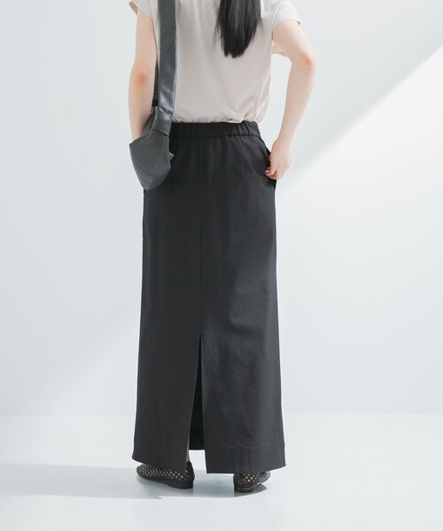 URBAN RESEARCH（アーバンリサーチ）の「『2サイズ展開』リネン混ロングスカート（スカート・レディース・BLACK/SAND BEIGE・36/38）」の8枚目の写真