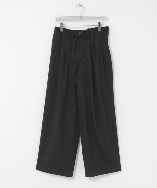 URBAN RESEARCH（アーバンリサーチ）の「MARKAWARE　TRIPLE PLEATED EASY TR（その他パンツ・メンズ・BEIGE/CHARCOAL/BLACK・1/2）」の8枚目の写真