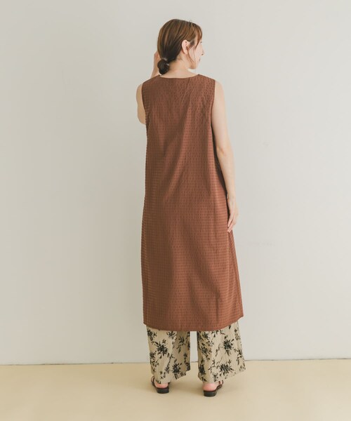 ITEMS URBANRESEARCH（アイテムズ アーバンリサーチ）の「サッカーノースリーブワンピース（ワンピース・レディース・CHK/BLK/BRN・FREE）」の16枚目の写真