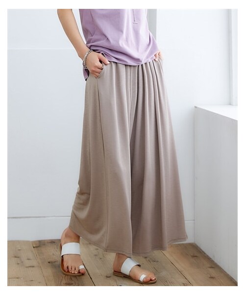 nissen（ニッセン）の「さらひやカットソーワイドパンツ（接触冷感・UVカット）（選べる２レングス）（パンツ・レディース・カーキ/ネイビー/黒/ネイビー系ストライプ/グレージュ/モカ/ピスタチオイエロー/グリーン/パープル/オフホワイト・S/M/L/LL/3L/4L/5L/6L/8L/10L）」の20枚目の写真