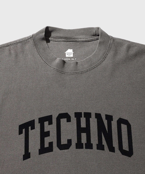ADAM ET ROPE'（アダムエロペ）の「【ISNESS MUSIC/イズネス ミュージック】TECHNO T-SHIRT FL（Tシャツ/カットソー・メンズ・ブラック系/ホワイト・L/M）」の6枚目の写真