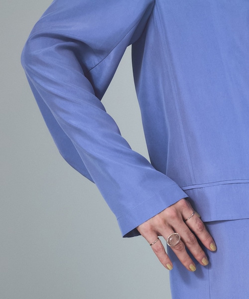 ADAM ET ROPE'（アダムエロペ）の「[25SS]GENTLE SILK ジャケット【セットアップ対応・洗える】（テーラードジャケット・レディース・ブラック/ベージュ/ブルー・F）」の21枚目の写真