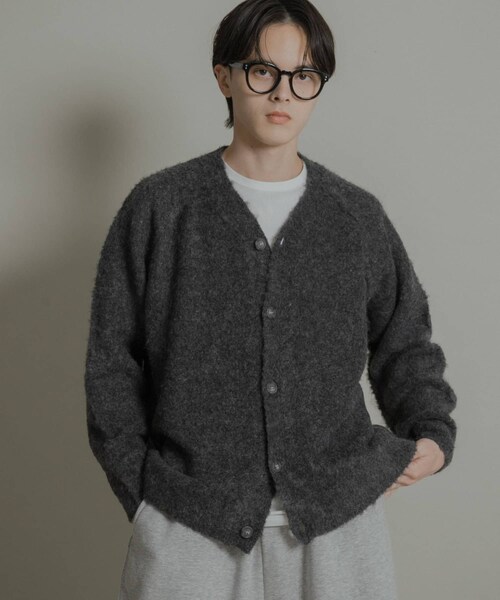 SENSE OF PLACE by URBAN RESEARCH（センスオブプレイスバイアーバンリサーチ）の「ブークレVネックカーディガン（カーディガン/ボレロ・メンズ・CHARCOAL/GREIGE/GREEN/RED・M/L）」の14枚目の写真