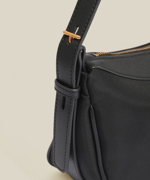 ROPE'(ロペ)の「【E'POR】C BAG Mini【撥水】【超軽量】(ハンドバッグ・レディース・ブラック/オフホワイト/カーキ・F)」の22枚目の写真