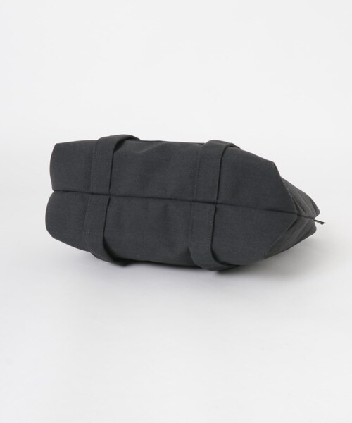 URBAN RESEARCH（アーバンリサーチ）の「KARRI AMIACALVA　2 way tote L（トートバッグ・メンズ・BLACK/GRAY・L）」の6枚目の写真