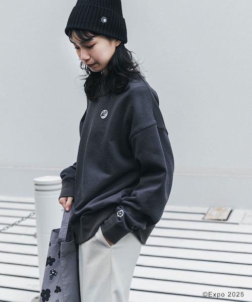 THE GOODLAND MARKET（ザグッドランドマーケット）の「EXPO2025 SWEATSHIRTS（スウェット・メンズ・WHITE/BLACK/C.GRAY/C.GR×BK・S/M/L）」の3枚目の写真