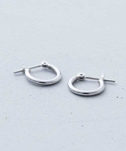 ROPE'(ロペ)の「【Mimi】R(ロペ アール)PT プレーンミニフープピアス(ピアス(両耳用)・レディース・シルバー系・F)」の14枚目の写真