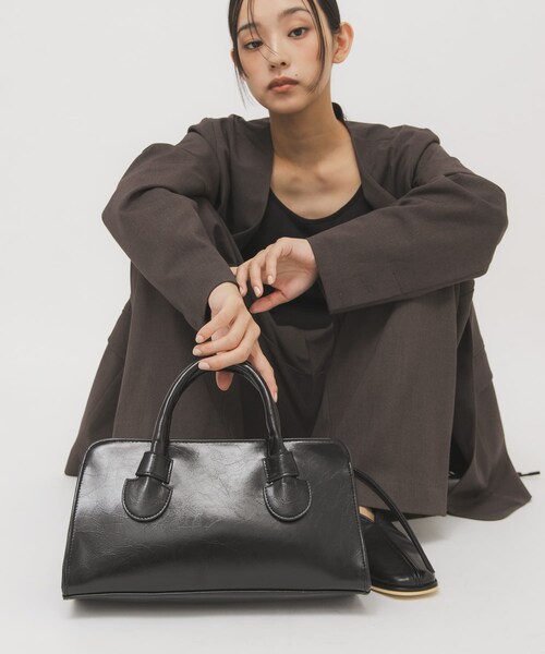 KBF（ケイビーエフ）の「ワイドデザインボストンBAG（ボストンバッグ・レディース・BLACK/D.BROWN・One）」の3枚目の写真