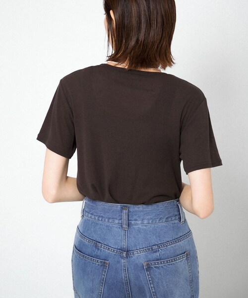 KBF(ケイビーエフ)の「コンパクトベーシックTシャツ(Tシャツ/カットソー・レディース・BLUE/IVORY/ORANGE/D.BROWN・one)」の21枚目の写真