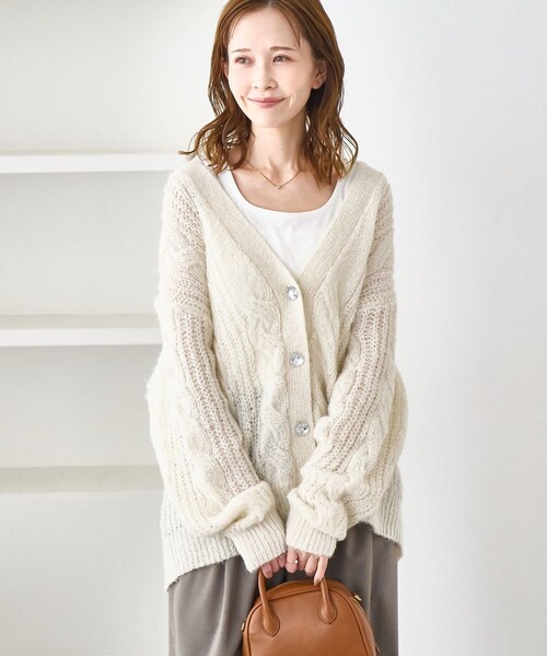 ROPE' PICNIC（ロペピクニック）の「ゆるケーブル編みVネックニットカーディガン（カーディガン/ボレロ・レディース・グレー/キナリ/ブルー系/ラベンダー・F）」の18枚目の写真