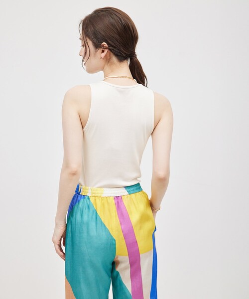 ROPE'（ロペ）の「コットンシルク丸胴フライスカップ付きアメスリタンクトップ（タンクトップ・レディース・ブラック/オフホワイト/ワイン・F）」の18枚目の写真