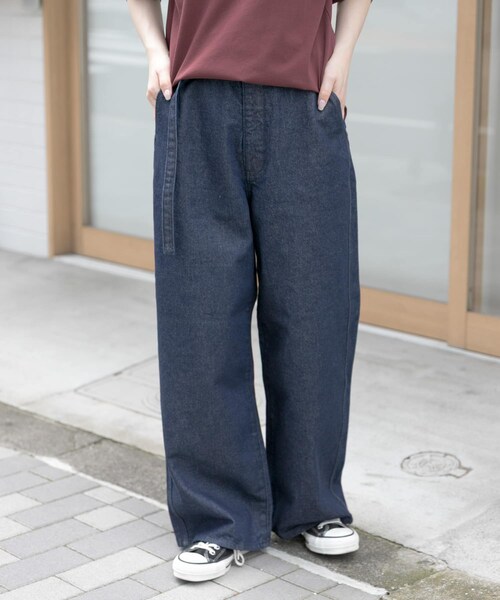 URBAN RESEARCH DOORS(アーバンリサーチドアーズ)の「FORK&SPOON JFデニムベルトセットルーズパンツ(デニムパンツ・レディース・ONEWASH/BLUE・1/2)」の7枚目の写真