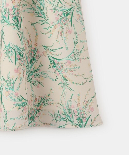 ROPE' PICNIC(ロペピクニック)の「【KIDS/キッズ】ガーデンフラワーキャミワンピース/リンクコーデ(ワンピース・キッズ・ブラック系/ホワイト系・L/M/S)」の11枚目の写真