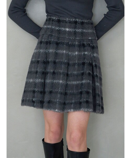 MERCURYDUO(マーキュリーデュオ)の「シャギーチェックボックスプリーツミニスカパン(その他パンツ・レディース・チャコールグレー/ライトグレー/レッド・S/M)」の22枚目の写真