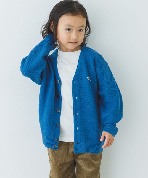 URBAN RESEARCH DOORS(アーバンリサーチドアーズ)の「『別注』PENNEYS×DOORS THE FOX Vネックカーディガン(KIDS)(カーディガン/ボレロ・キッズ・RED/BLUE/TOP GRAY・105/120/135)」の17枚目の写真