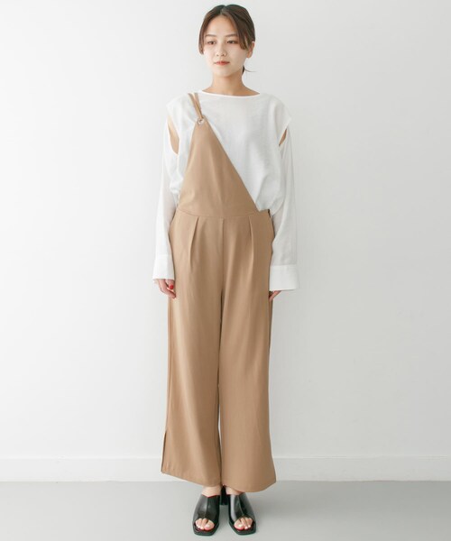 ITEMS URBANRESEARCH（アイテムズ アーバンリサーチ）の「KBF+　ワンショルオールインワン∴（サロペット/オーバーオール・レディース・BEIGE・one）」の4枚目の写真
