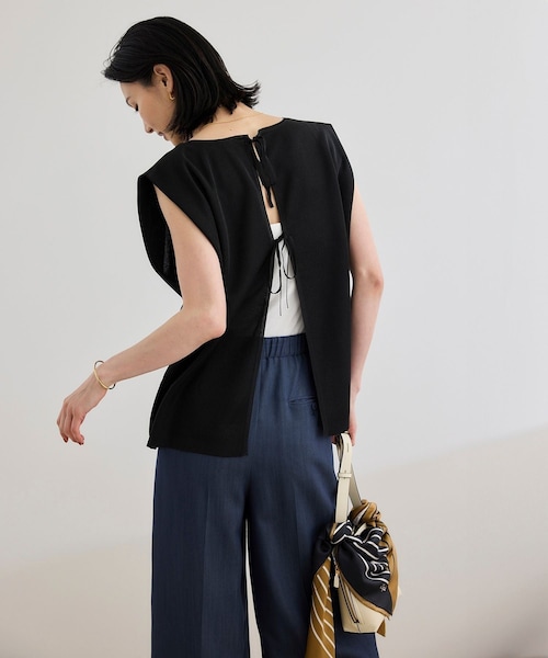 ROPE'(ロペ)の「シャイニー2WAYリボンブラウス/洗える(シャツ/ブラウス・レディース・ブラック/ネイビー/シルバー・F)」の9枚目の写真