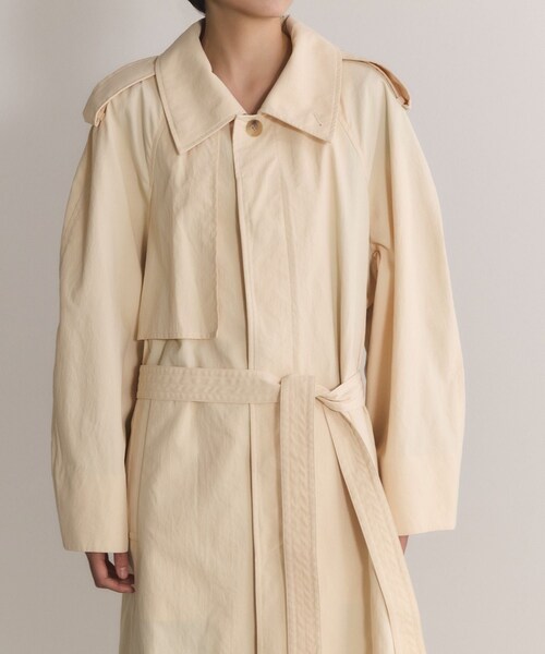 ADAM ET ROPE'（アダムエロペ）の「【EMOELLE】タスランナイロントレンチコート（トレンチコート・レディース・グレー/キナリ・36/38）」の15枚目の写真