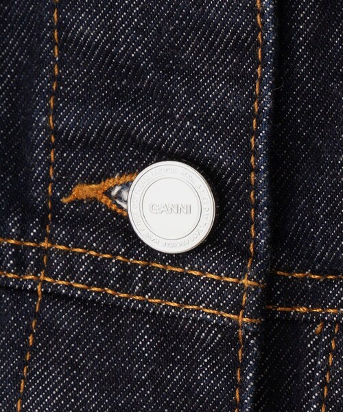 ADAM ET ROPE'（アダムエロペ）の「【GANNI（ガニー）】Rinse Denim Cropped Jacket（デニムジャケット・レディース・ネイビー・36）」の10枚目の写真